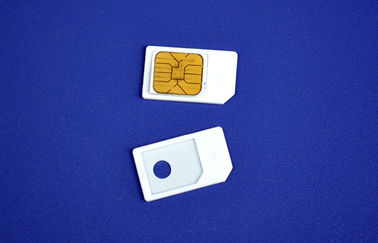 micro di iPhone 4S all'adattatore normale di SIM