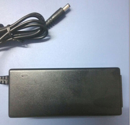 connettore da tavolino dell'input dell'adattatore IEC320/C14 di potere 14V4.6A per l'audio sistema