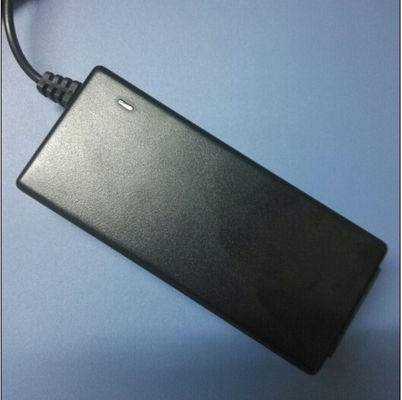 adattatore da tavolino del computer portatile dell'adattatore IEC320/C14 di potere di 19V 3.4A per il computer del PC