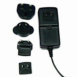 adattatore di commutazione di 3V 24V 0.05A 5A con l'adattatore universale di potere di USB delle spine intercambiabili