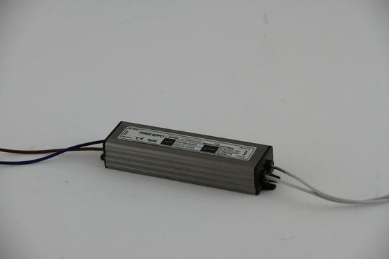 18W 300mA impermeabilizzano il CA universale del driver costante della corrente LED per esposizione LCD