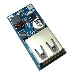 Il convertitore cc-cc aumenta il modulo di spinta 5V per Arduino con due batterie AA