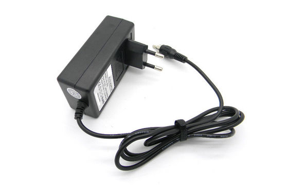 100-240VAC ha introdotto l'adattatore RCA Jack di potere del Parete-supporto della spina 16V 2A di UE per Santral