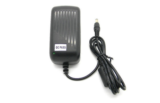 Alimentazione elettrica dell'adattatore 12V 5v 1A 2A AC100-240V di potere di commutazione