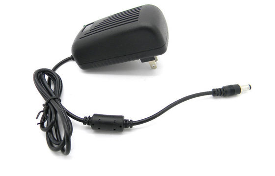 il CA 110V ha introdotto l'UL dell'adattatore 12V 3A di potere di Wallmount AC/DC della spina degli Stati Uniti certificata