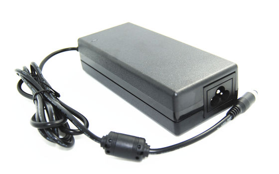 Adattatore di potere del computer portatile Lenovo CA di EN60950/di IEC, 3 uscita di CC 6A dei perni 90W 15V
