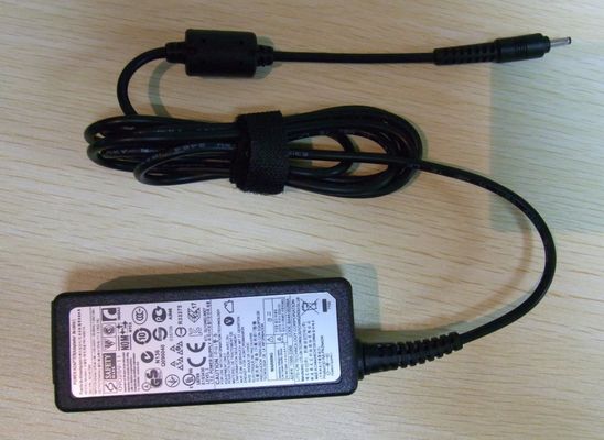 Caricatore compatibile dell'adattatore di CA di potere del computer portatile di Samsung PA-1400-14