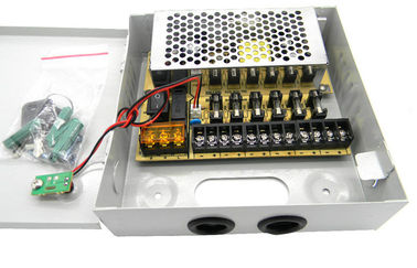 9 alimentazioni elettriche della macchina fotografica del CCTV di Manica, scatola dell'alimentazione elettrica del CCTV di 12V 5Amps