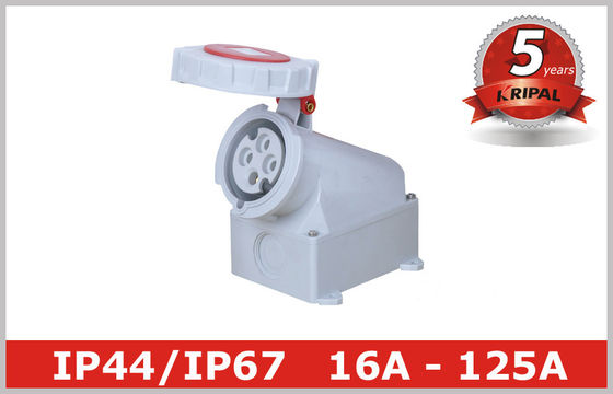 Bianco un adattatore elettrico industriale 380V - 4150V di 3 sbocchi di fase