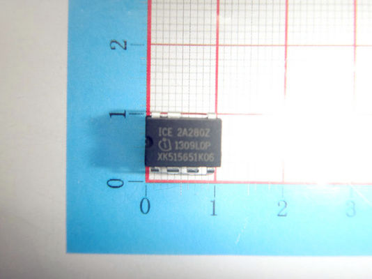 Convertitori elettronici COOLSET IC CUR-MODE PWM CTRLR 800V di CA/CC dei circuiti integrati ICE2A280Z