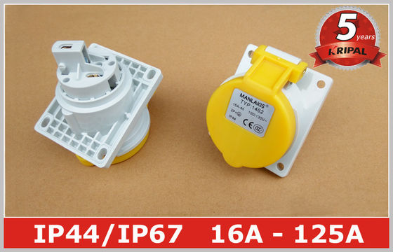Il pannello ad angolo ha montato il Pin industriale del commutatore 110V 16A IP44 3 dell'incavo di potere per il marinaio