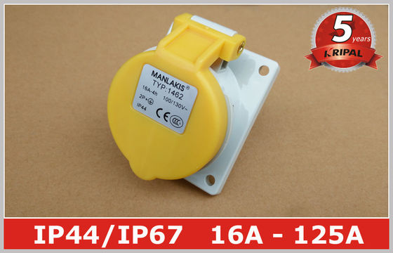 Il pannello ad angolo ha montato il Pin industriale del commutatore 110V 16A IP44 3 dell'incavo di potere per il marinaio