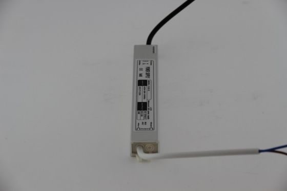la CC 30W di 2500mA 12 V impermeabilizza l'alimentazione elettrica del driver/IP68 LED del LED EPA8270C